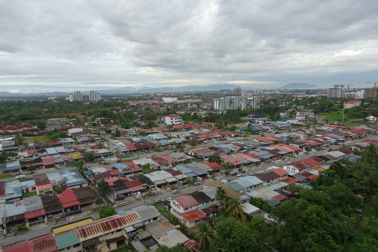 2br Jazz Vivacity Megamall Sarawak Apartment *